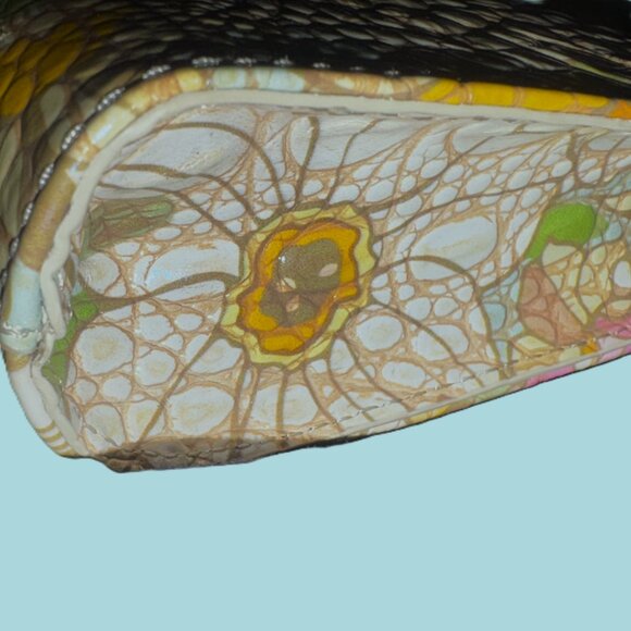 Brahmin NWT Daisy Daffodil Melbourne Genuine Leather Large Clutch Gold Hardware - Picture 11 of 12